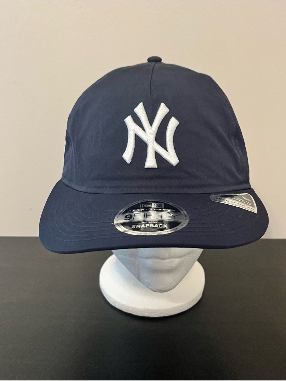 NWT New Era New York Yankees 9FIFTY Retro Crown snapback